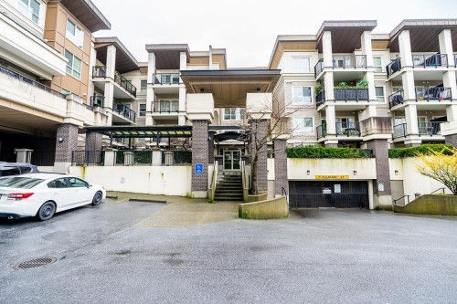 417-9655 King George Boulevard  Surrey, BC V3T 0C7
