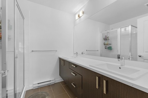 122-15825 85 Avenue, Surrey, BC 
