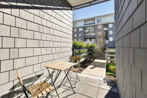 122-15825 85 Avenue, Surrey, BC 