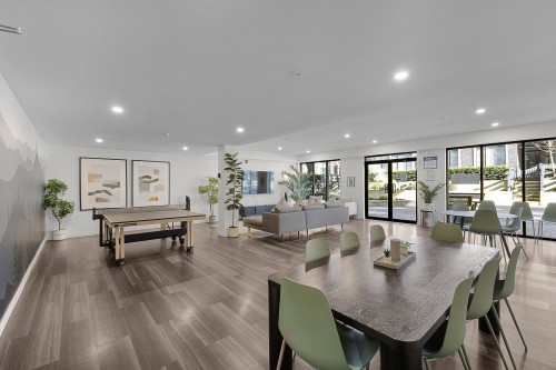 122-15825 85 Avenue, Surrey, BC 