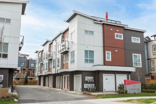 1-5475 199a Street  Langley, BC V3A 1J7