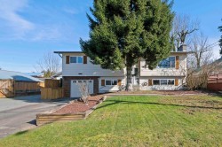 2096 Martens Street  Abbotsford, BC V2S 5W6