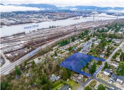 13851 115 Avenue  Surrey, BC V3R 5Y3