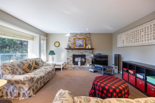 7881 154 Street, Surrey, BC 