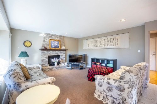 7881 154 Street, Surrey, BC 