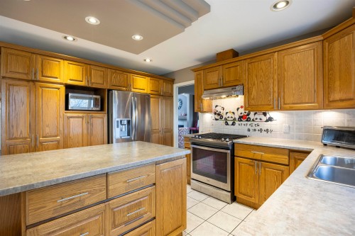 7881 154 Street, Surrey, BC 