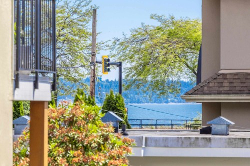 14788 Gordon Avenue, White Rock, BC 