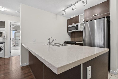 3109-9981 Whalley Boulevard  Surrey, BC V3T 0G6