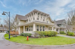 14256 37th Avenue  Surrey, BC V4P 0C2