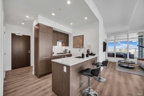 1403-13350 Central Ave Avenue, Surrey, BC 