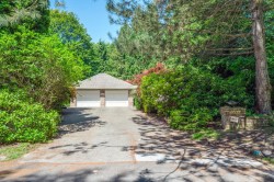 13553 25 Avenue  Surrey, BC V4P 1Z7