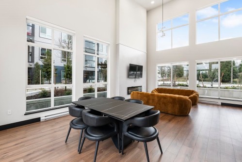 104-19953 76 Avenue, Langley, BC 