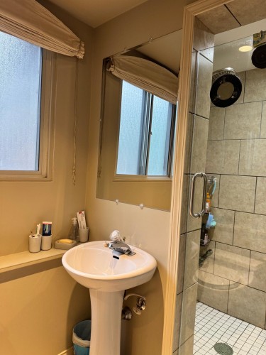 15980 Thrift Avenue, White Rock, BC 