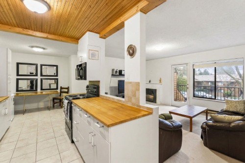 2207-10620 150 Street  Surrey, BC V3R 7K3