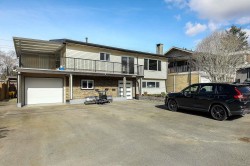 11467 87 Avenue  Delta, BC V4C 2Z6