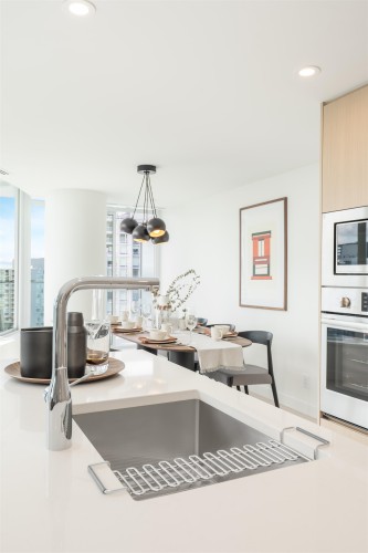 3505-13768 100Th Avenue, Surrey, BC 