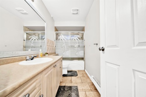 14539 Chartwell Drive, Surrey, BC 