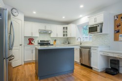 20265 94b Avenue  Langley, BC V1M 3Z4