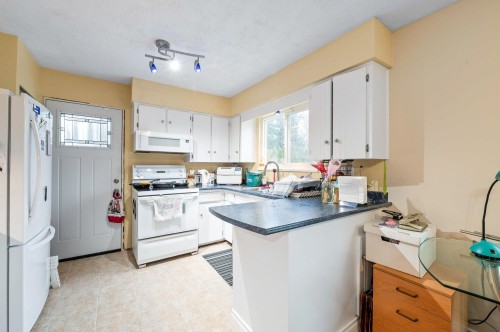 8625 Margate Place, Surrey, BC 