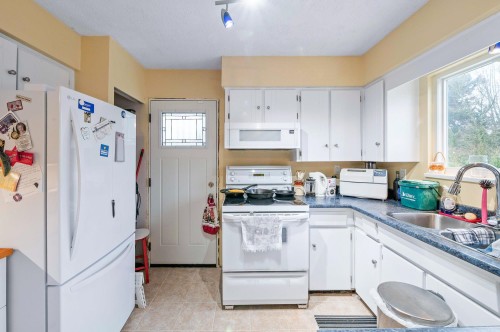 8625 Margate Place, Surrey, BC 