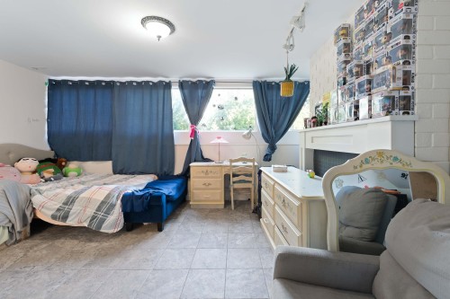 20624 48 Avenue, Langley, BC - Indoor Photo Showing Bedroom