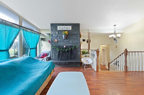 20624 48 Avenue, Langley, BC - Indoor With Fireplace