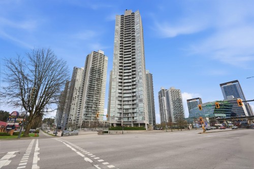 2408-13618 100 Avenue  Surrey, BC V3T 0A8