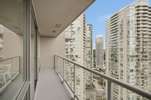 2408-13618 100 Avenue, Surrey, BC 