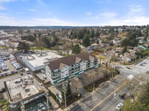 306-6390 196 Street, Langley, BC 