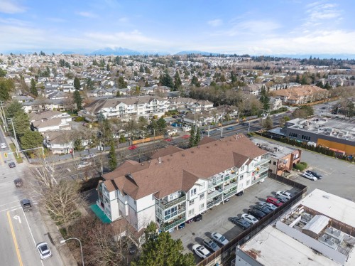 306-6390 196 Street, Langley, BC 