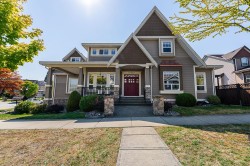 18938 54a Avenue  Surrey, BC V3S 6R4