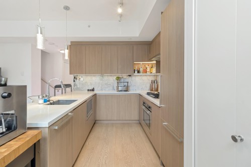 Th3-13720 100 Avenue, Surrey, BC 