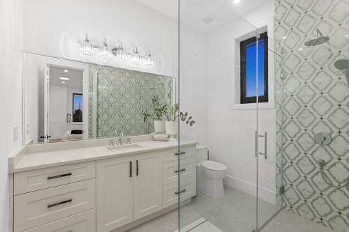 19890 16 Avenue, Langley, BC 