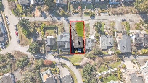 14667 Beach Avenue W White Rock, BC V4B 2T9