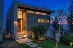 15046 Buena Vista Avenue  White Rock, BC V4B 1X9