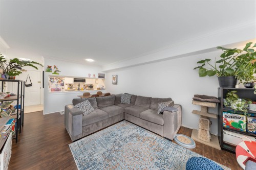 313-10533 University Drive, Surrey, BC 