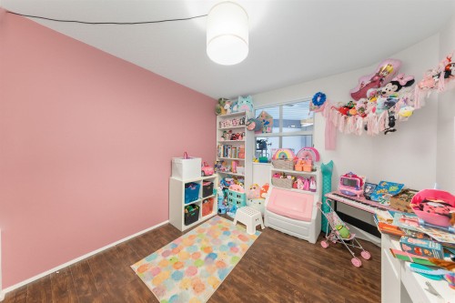 313-10533 University Drive, Surrey, BC 