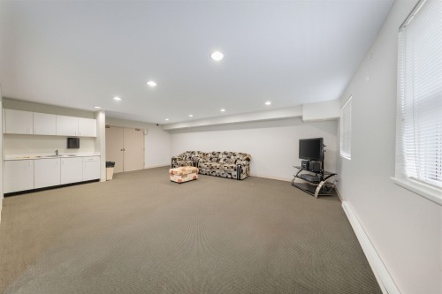 313-10533 University Drive, Surrey, BC 