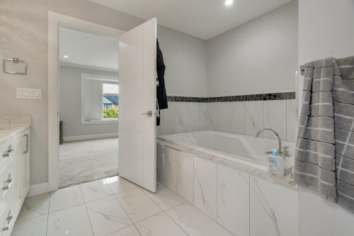 27687 Railcar Crescent, Abbotsford, BC 