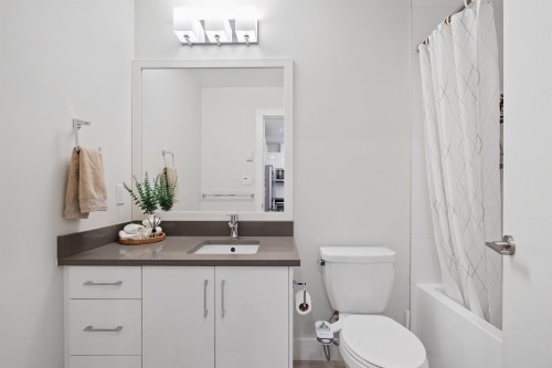 113-15351 101 Avenue, Surrey, BC 