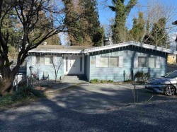 13833 114 Avenue  Surrey, BC V3R 2L8