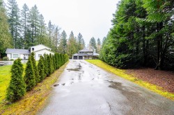 5946 242 Street Langley, BC V2Z 1J8