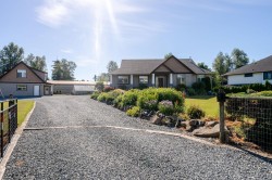 5728 Bradner Road  Abbotsford, BC V4X 2P1