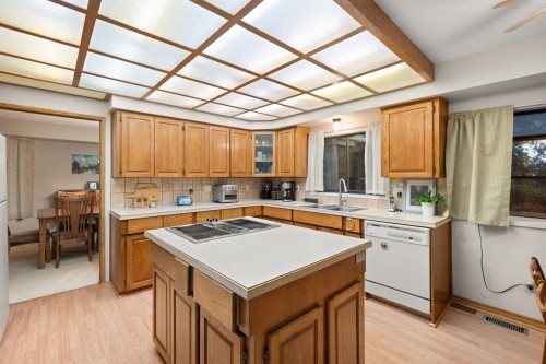 34660 Walker Crescent, Abbotsford, BC 