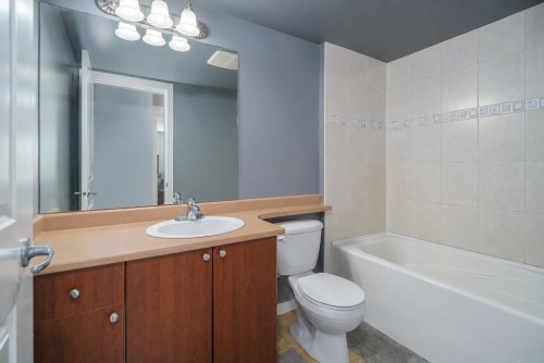 202-2955 Diamond Crescent, Abbotsford, BC 