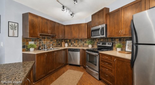 202-2955 Diamond Crescent, Abbotsford, BC 