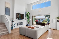 15541 Oxenham Avenue  White Rock, BC V4B 2J2