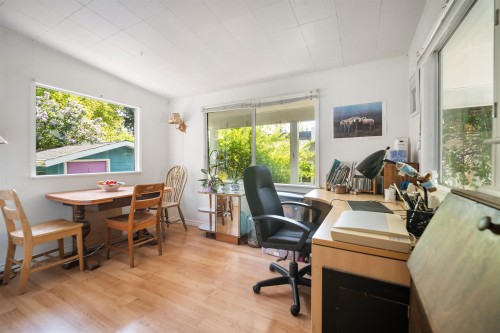 1056 Stevens Street, White Rock, BC 