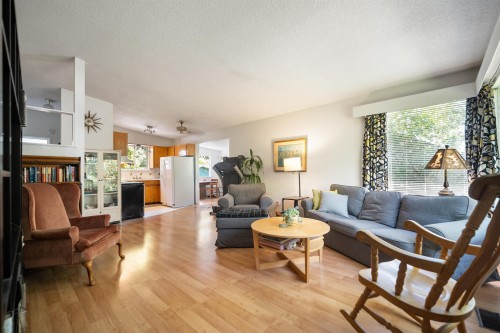 1056 Stevens Street, White Rock, BC 