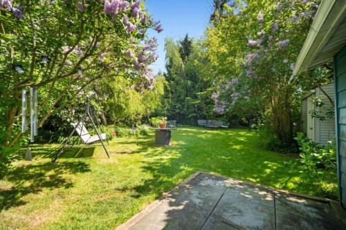 1056 Stevens Street, White Rock, BC 